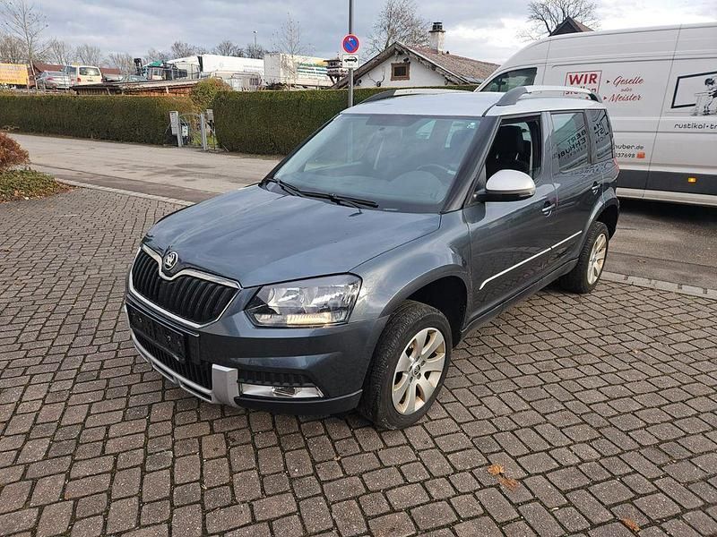 Grau Gebraucht 2016 Skoda Yeti Ambition SUV | 7.200 € (Fairer Preis) - Bild 1/4