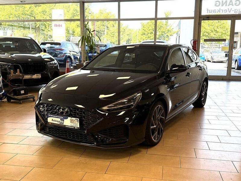 Grauschwarz Gebraucht 2021 Hyundai i30 N Line Limousine | 20.900 € (Fairer Preis) - Bild 1/4