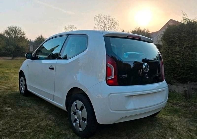 Usata VW up! 70 CV (51 kW) 2015 Bianco Utilitaria
