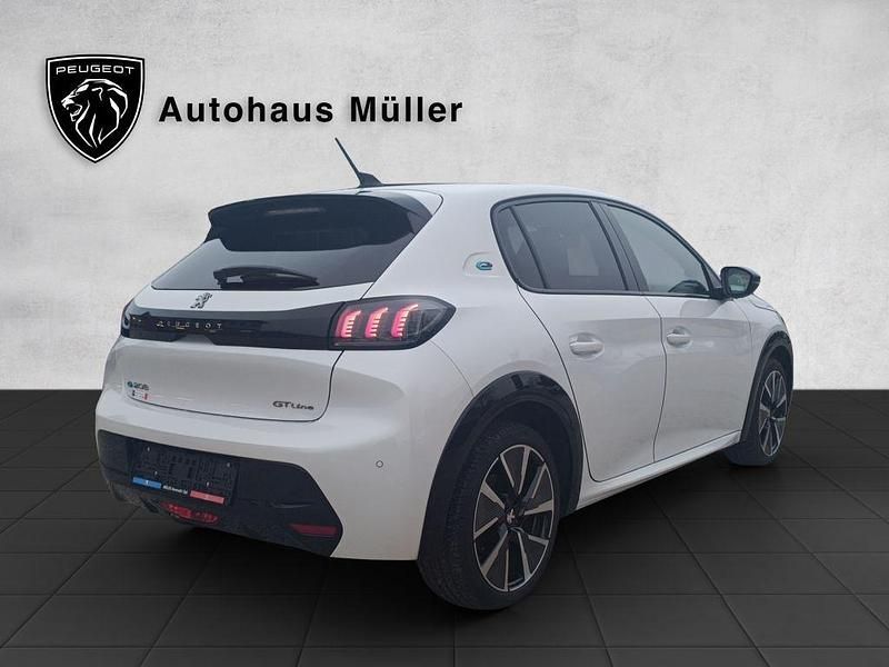 Gebraucht Peugeot e-208 GT-line 100 kW (136 PS) 2020 Weiß Kleinwagen