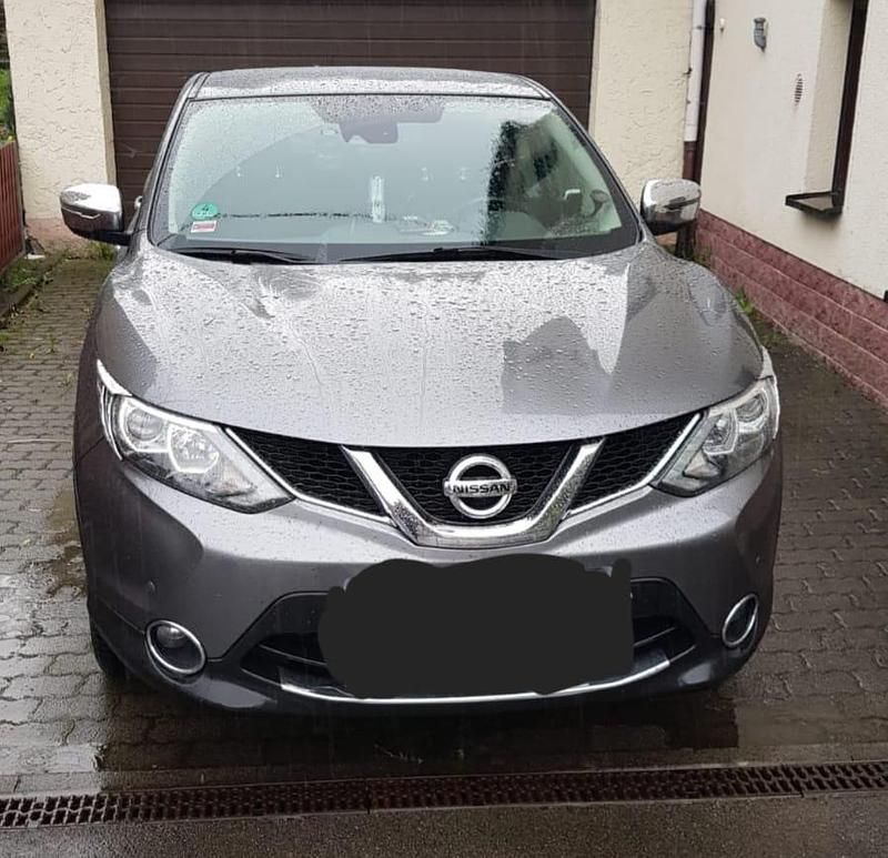 Grau Gebraucht 2015 Nissan Qashqai SUV | 9.000 € (Guter Preis) - Bild 1/4