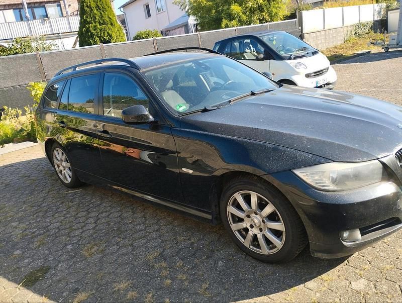 Schwarz Gebraucht 2008 BMW 320 Kombi | 3.600 € (Superpreis) - Bild 1/4