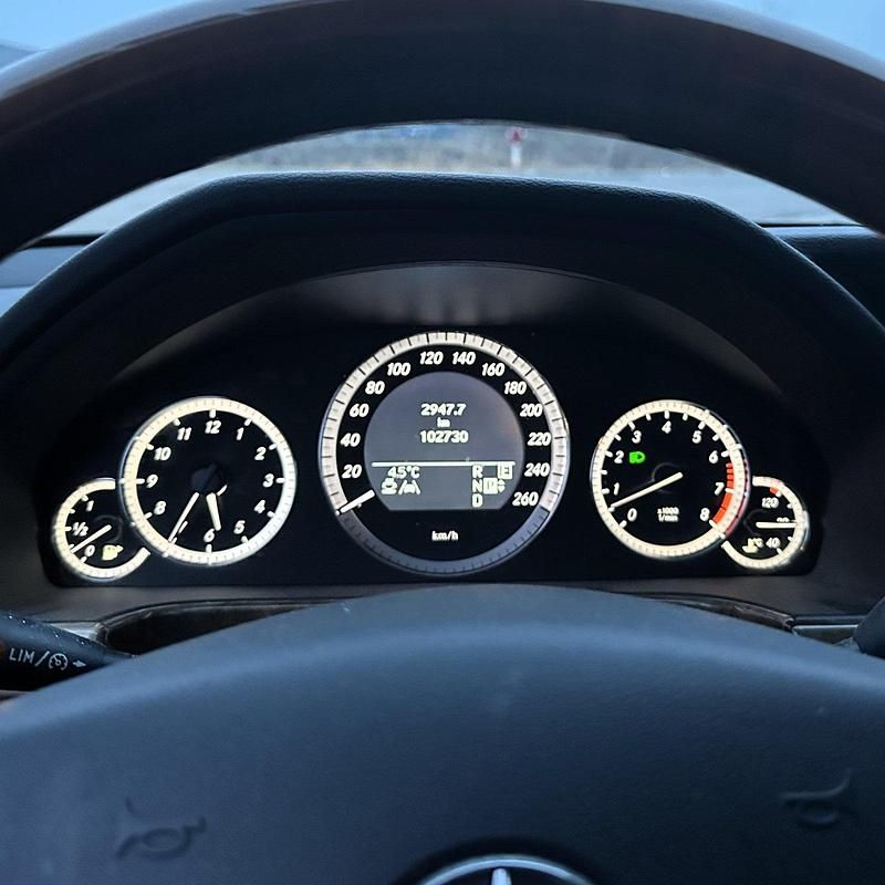 Gebraucht Mercedes E350 292 PS (214 kW) 2010 Braun Limousine