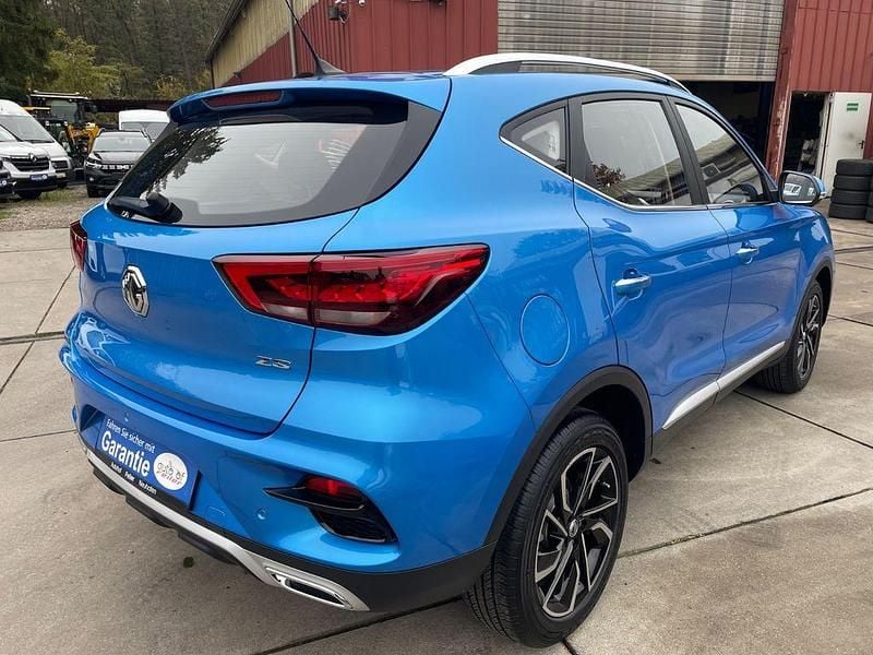 Gebraucht MG ZS Luxury 106 PS (77 kW) 2024 Blau SUV
