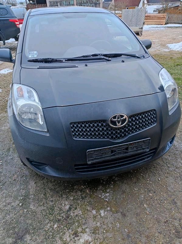 Schwarz Gebraucht 2006 Toyota Yaris Kleinwagen | 1.700 € (Fairer Preis) - Bild 1/4