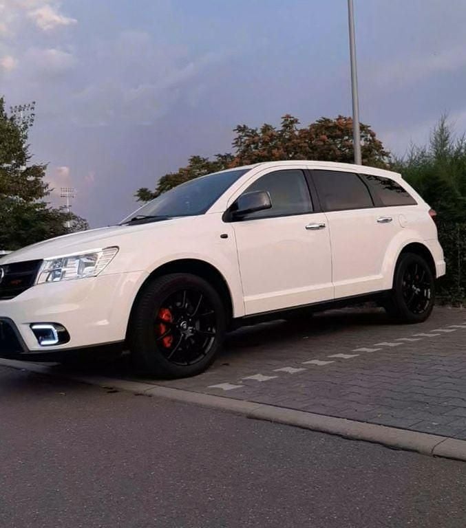 Weiß Gebraucht 2012 Fiat Freemont SUV | 7.600 € (Guter Preis) - Bild 1/4