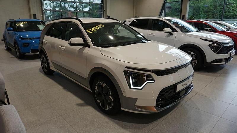 Neu Kia e-Niro Inspiration 150 kW (204 PS) 2025 Weiß SUV