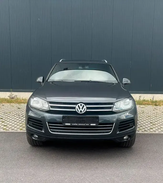 Gebraucht VW Touareg Edition 204 PS (150 kW) 2013 Grau SUV