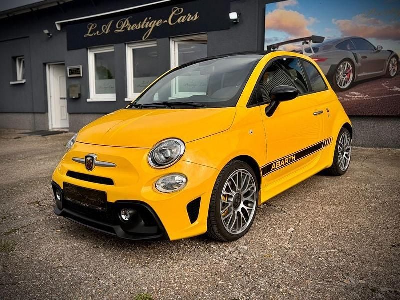 Gelb Gebraucht 2016 Abarth 595C Pista Cabrio | 15.990 € (Etwas zu teuer) - Bild 1/4