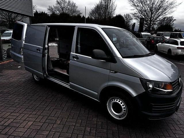 Gebraucht VW Transporter 102 PS (75 kW) 2015 Silber Van