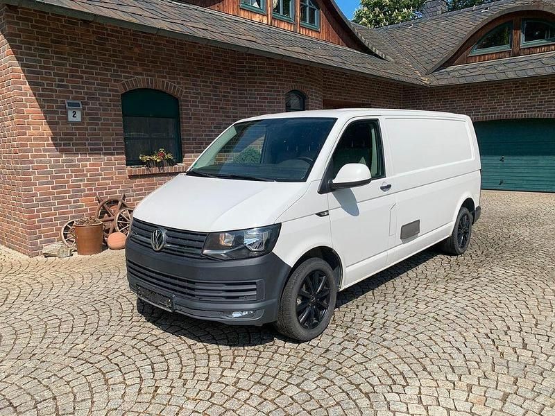Weiß Gebraucht 2017 VW T6 Van | 14.699 € - Bild 1/4