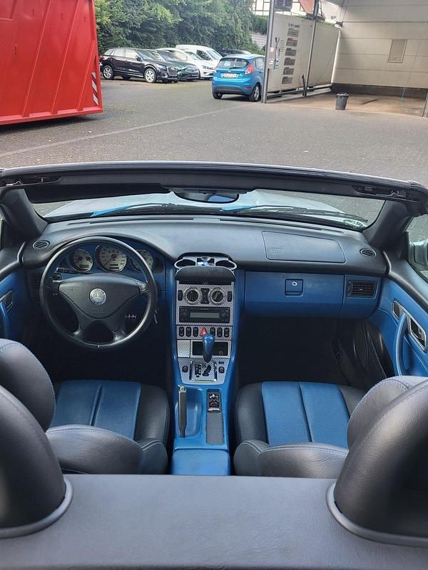 Silber Gebraucht 2001 Mercedes SLK320 Cabrio | 4.899 € (Guter Preis) - Bild 1/4