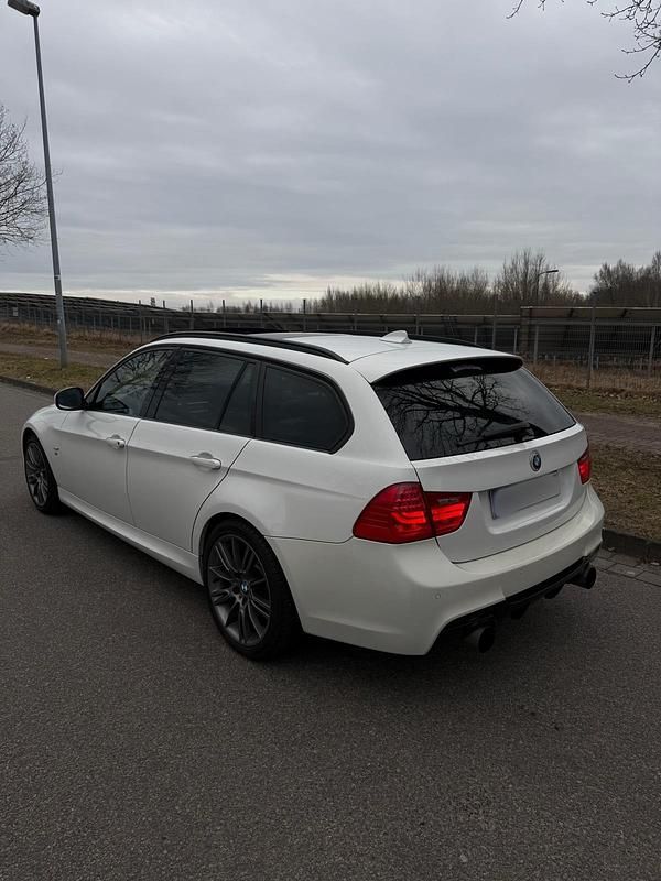 Gebraucht BMW 335 M Performance 306 PS (225 kW) 2011 Weiß Kombi