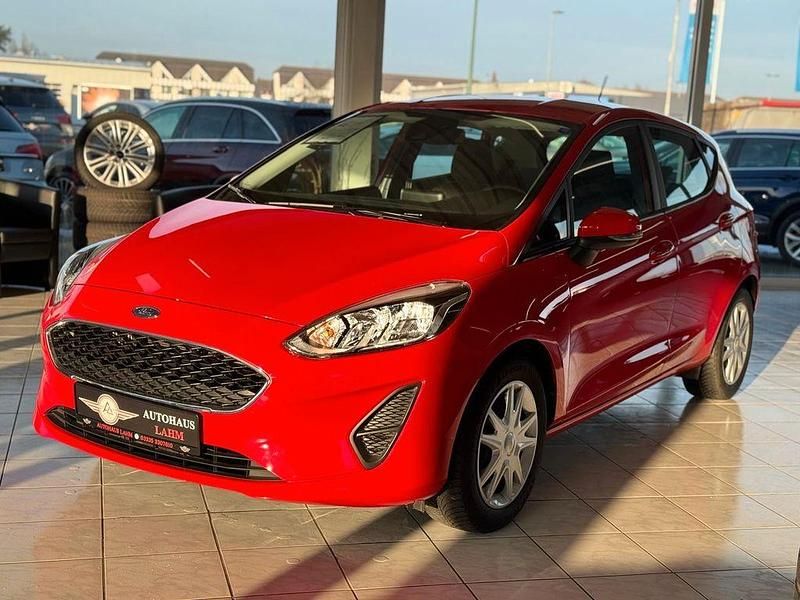 Gebraucht Ford Fiesta Cool & Connect 125 PS (91 kW) 2020 Rot Limousine