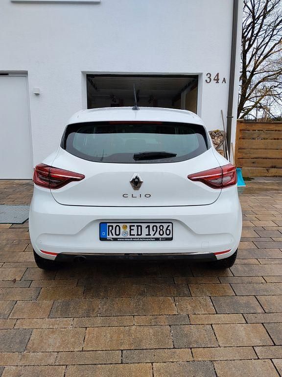 Gebraucht Renault Clio V Intens 91 PS (66 kW) 2022 Weiß Limousine