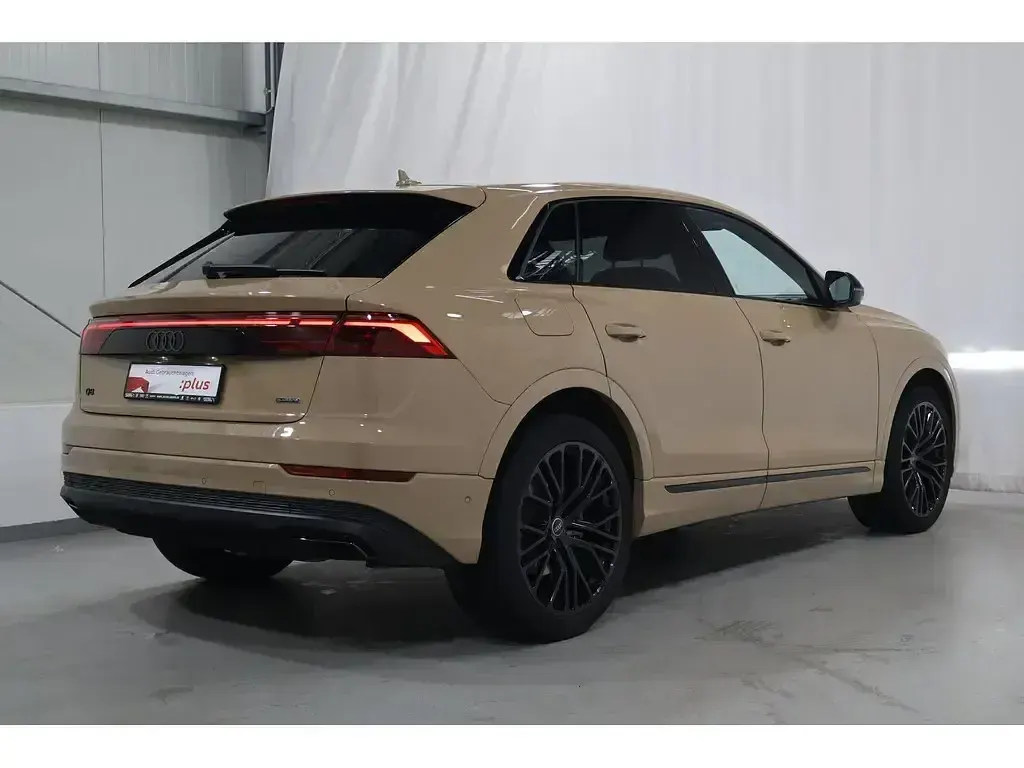 Gebraucht Audi Q8 S-Line 250 PS (183 kW) 2025 Andere SUV