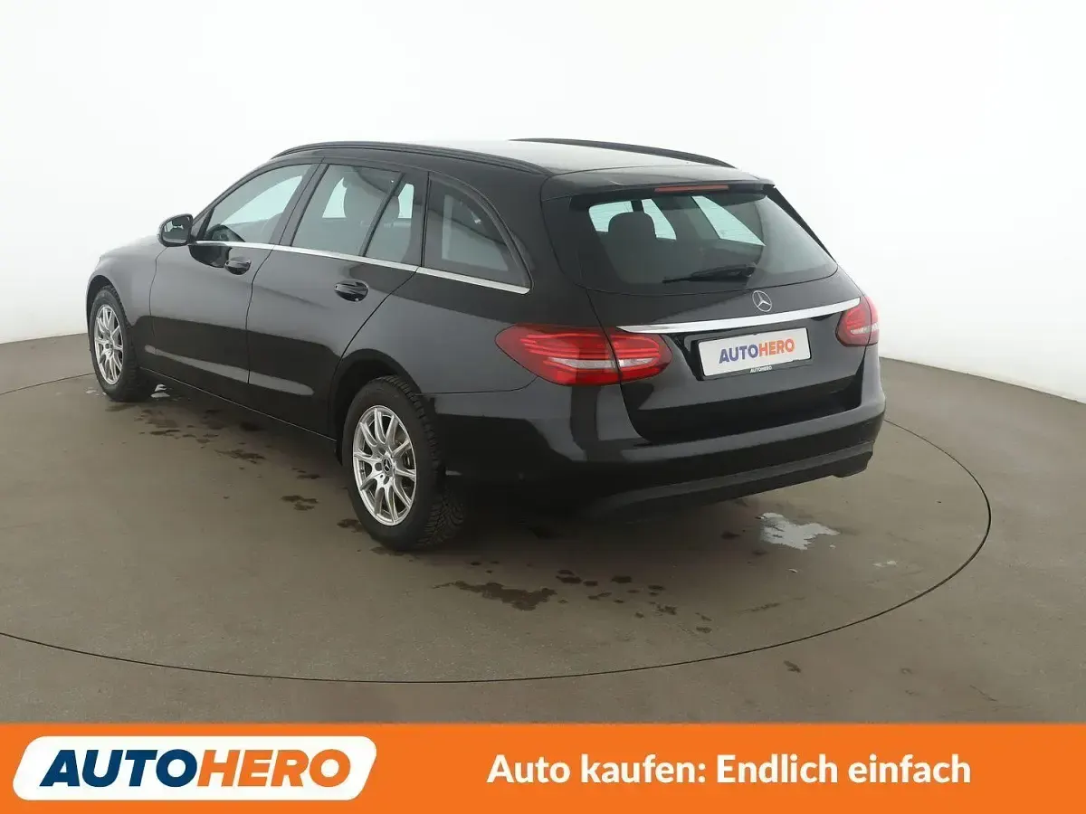 Gebraucht Mercedes C200 150 PS (110 kW) 2019 Schwarz Kombi