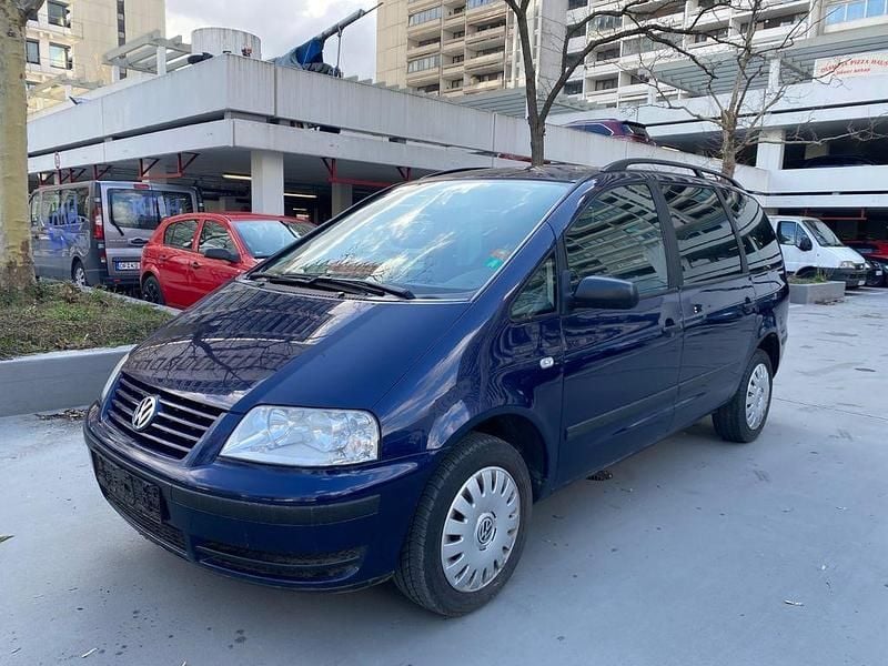 Gebraucht VW Sharan 131 PS (96 kW) 2003 Blau Van / Kleinbus