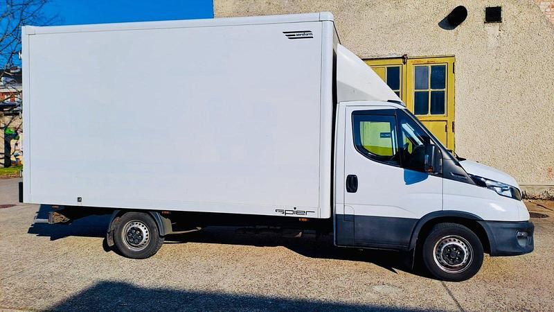 Gebraucht Iveco Daily 156 PS (114 kW) 2020 Weiß