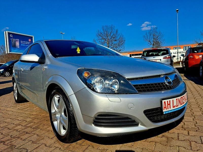 Gebraucht Opel Astra GTC 90 PS (66 kW) 2009 Silber