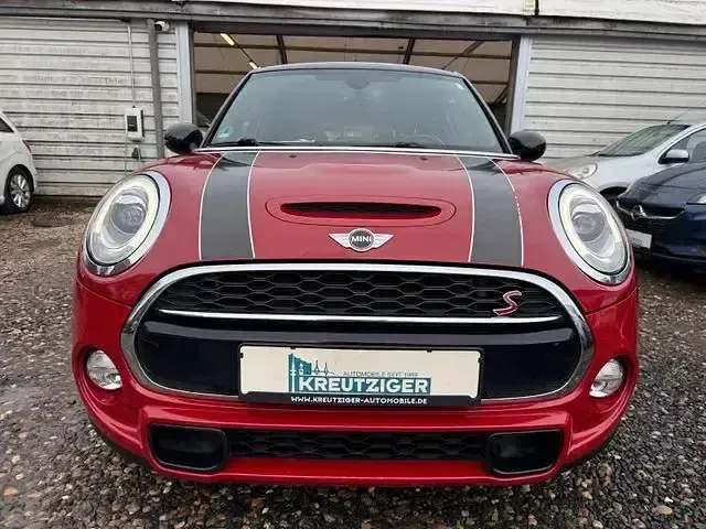 Używany Mini Cooper S 192 KM (141 kW) 2017 Czerwony Hatchback