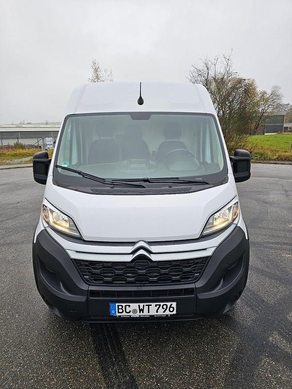 Gebraucht Citroën Jumper 165 PS (121 kW) 2024 Weiß Van / Kleinbus