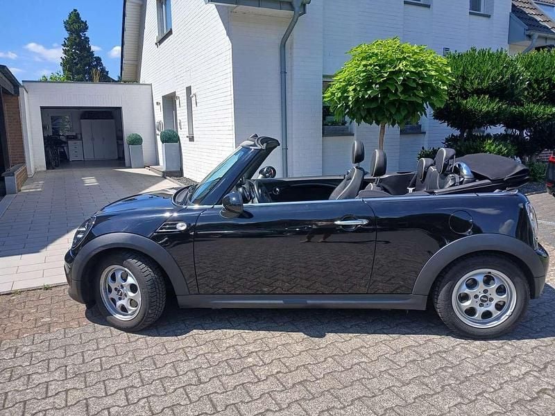 Schwarz Gebraucht 2012 Mini Cooper Cabriolet Cabrio | 12.499 € (Etwas zu teuer) - Bild 1/4