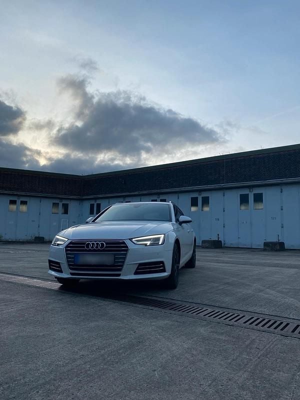 Gebraucht Audi A4 190 PS (139 kW) 2016 Weiß Kombi