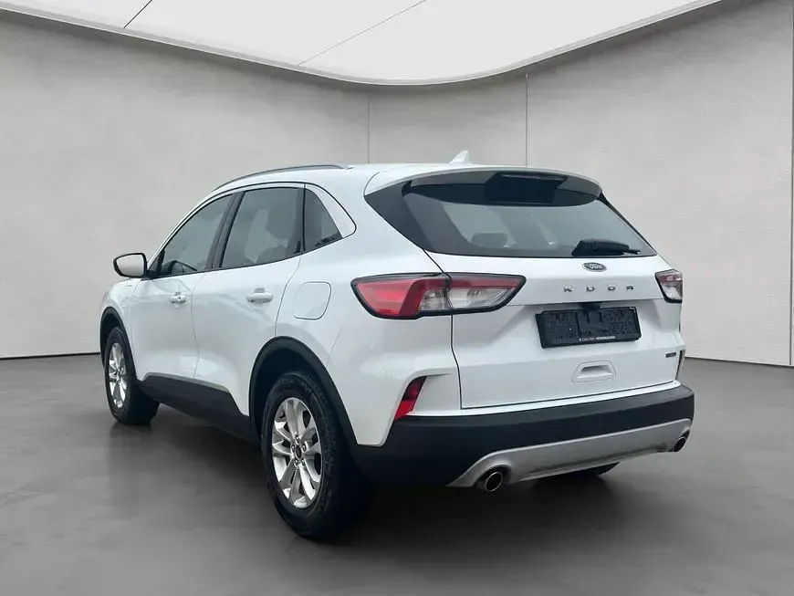 Occasion Ford Kuga Titanium 224 ch (164 kW) 2022 Blanc SUV