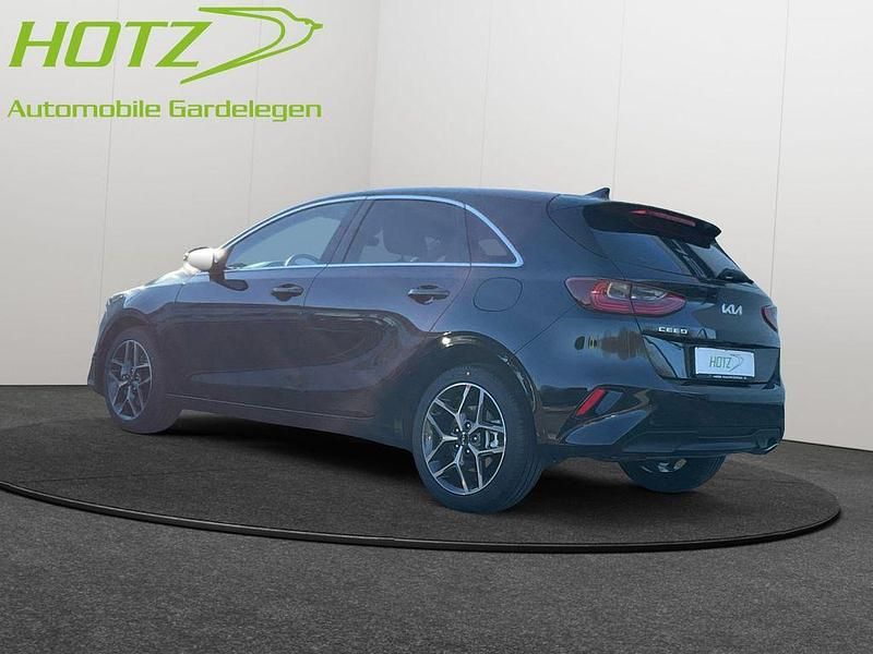 Nowe Kia Ceed 140 KM (102 kW) 2025 Szary Hatchback