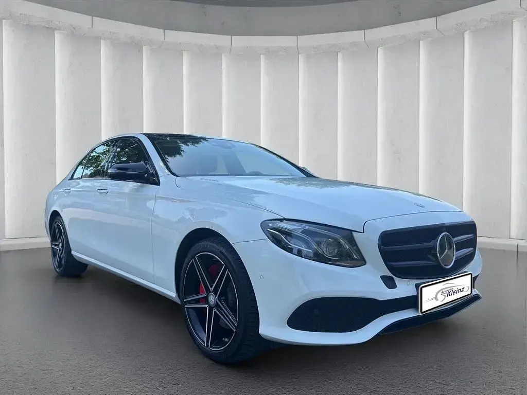 Gebraucht Mercedes E350 Night 211 PS (155 kW) 2017 Weiß Limousine