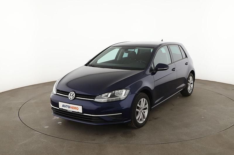 Gebraucht VW Golf VII Comfortline 2017 Blau Limousine