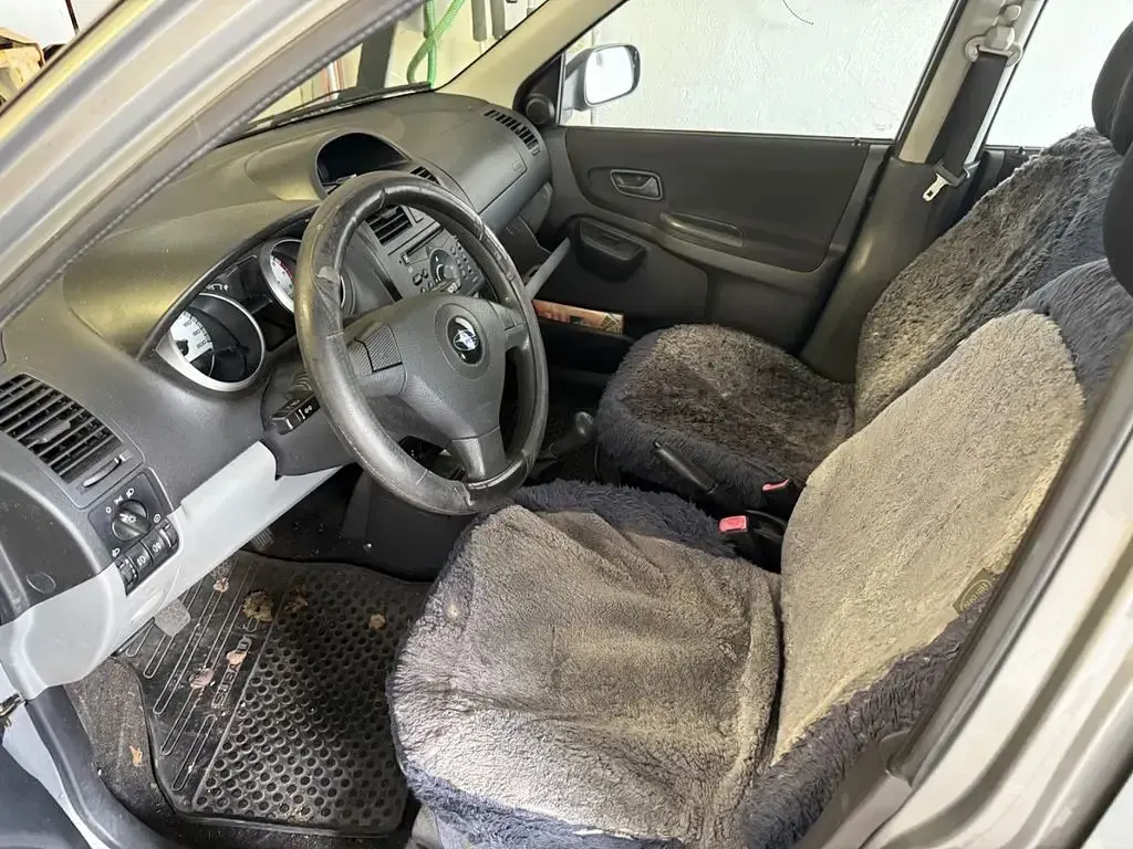 Gebraucht Subaru Justy 94 PS (69 kW) 2006 Grau Kleinwagen