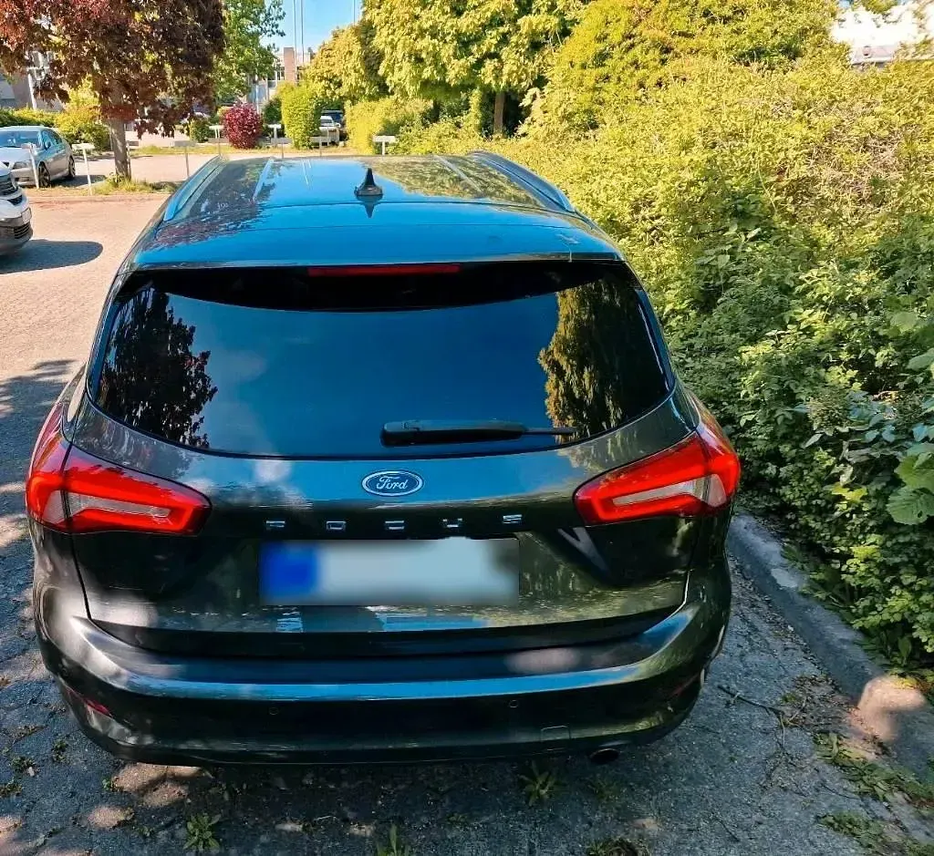 Używany Ford Focus Titanium 150 KM (110 kW) 2019 Szary Kombi