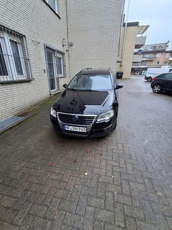 Gebraucht VW Passat Highline 140 PS (102 kW) 2010 Schwarz Kombi
