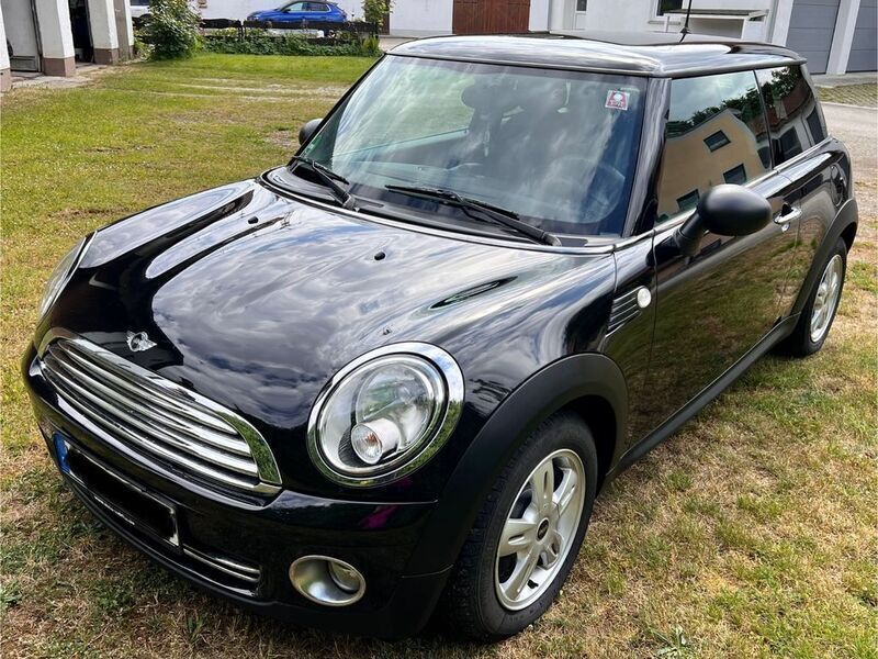 Grau Gebraucht 2009 Mini ONE Kleinwagen | 3.390 € (Fairer Preis) - Bild 1/4
