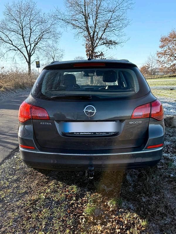 Gebraucht Opel Astra 110 PS (80 kW) 2015 Grau Kombi