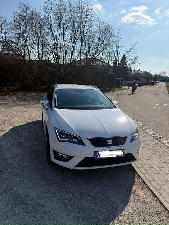 Gebraucht Seat Leon ST FR 125 PS (91 kW) 2015 Weiß Kombi