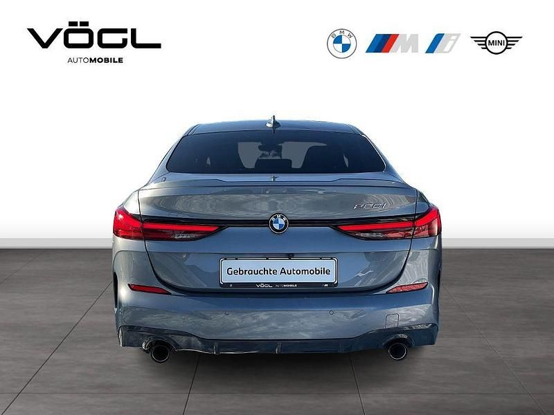 Gebraucht BMW 220 Performance 178 PS (130 kW) 2024 Skyscraper grau Coupé