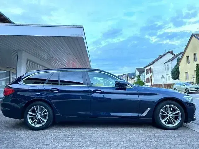 Gebraucht BMW 518 Performance 150 PS (110 kW) 2020 Blau Kombi