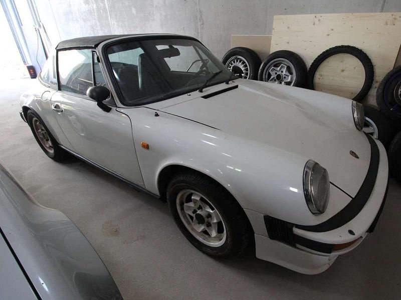 Grün Gebraucht 1972 Porsche 911 Cabrio | 35.000 € - Bild 1/4