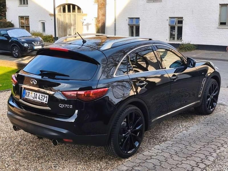 Gebraucht Infiniti QX70 Premium 390 PS (286 kW) 2016 Schwarz SUV