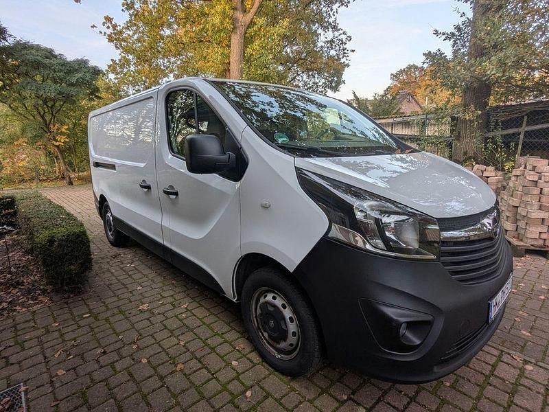 Weiß Gebraucht 2018 Opel Vivaro Van | 9.600 € (Superpreis) - Bild 1/4