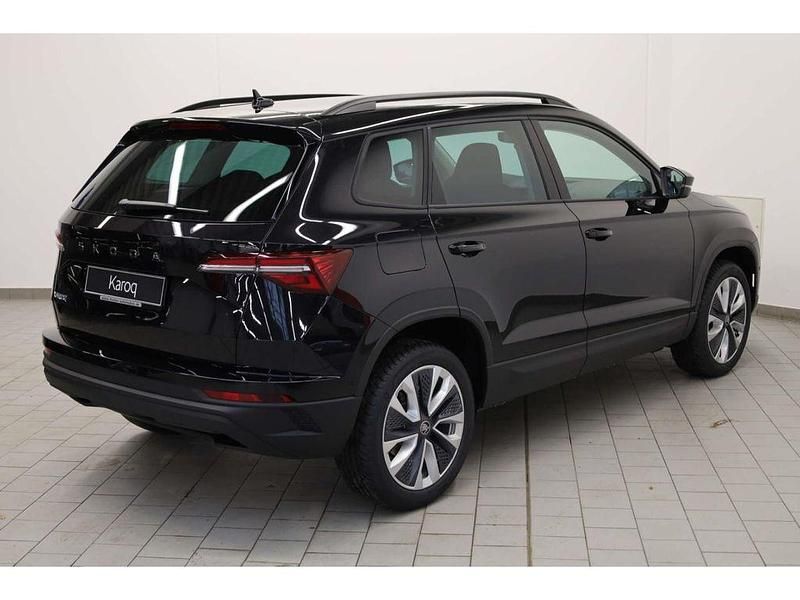 Neu Skoda Karoq Selection 150 PS (110 kW) 2025 Blackmagicperleffekt SUV