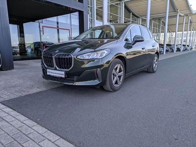 Gebraucht BMW 218 136 PS (100 kW) 2022 Sanremo green metallic Kombi