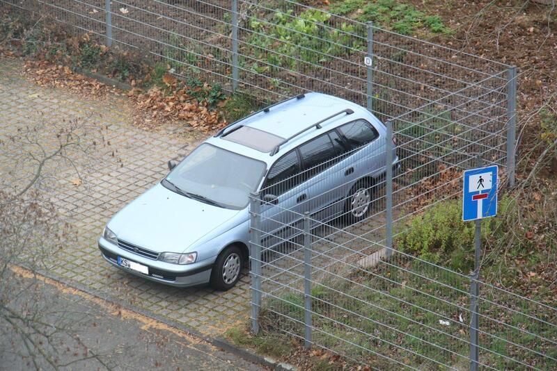 Blau Gebraucht 1993 Toyota Carina E T1 Kombi | 3.000 € - Bild 1/1
