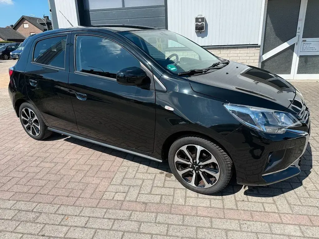 Gebraucht Mitsubishi Space Star Select+ 71 PS (52 kW) 2022 Schwarz Kleinwagen