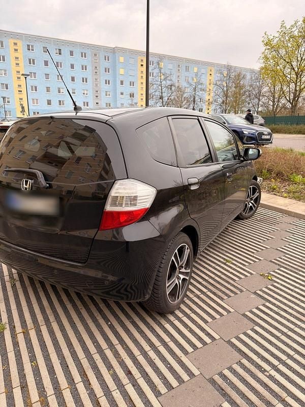 Gebraucht Honda Jazz Exclusive 100 PS (73 kW) 2010 Schwarz Kleinwagen