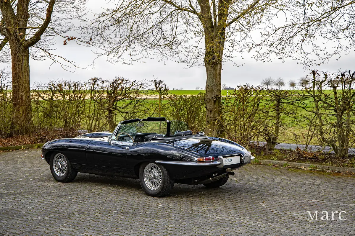 Gebraucht Jaguar E-Type 209 PS (153 kW) 1968 Schwarz (schwarz) Cabrio