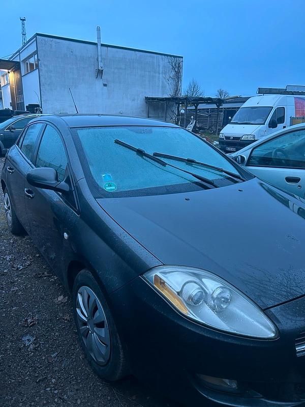 Gebraucht Fiat Bravo 90 PS (66 kW) 2008 Grau Kleinwagen